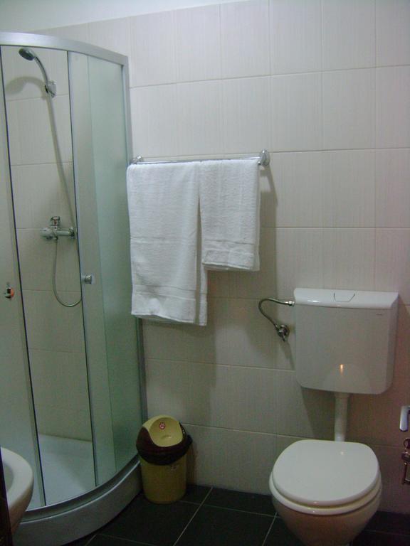 Hotel Babilon Bucharest Room photo
